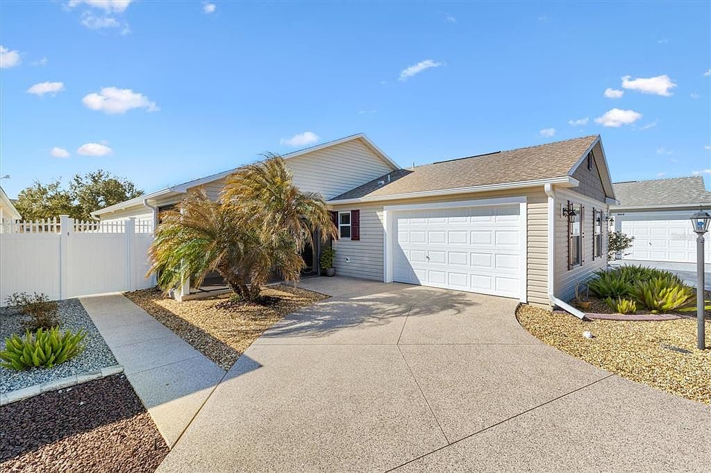 2610 Lindewood St The Villages, FL 32163 - Thumbnail 2