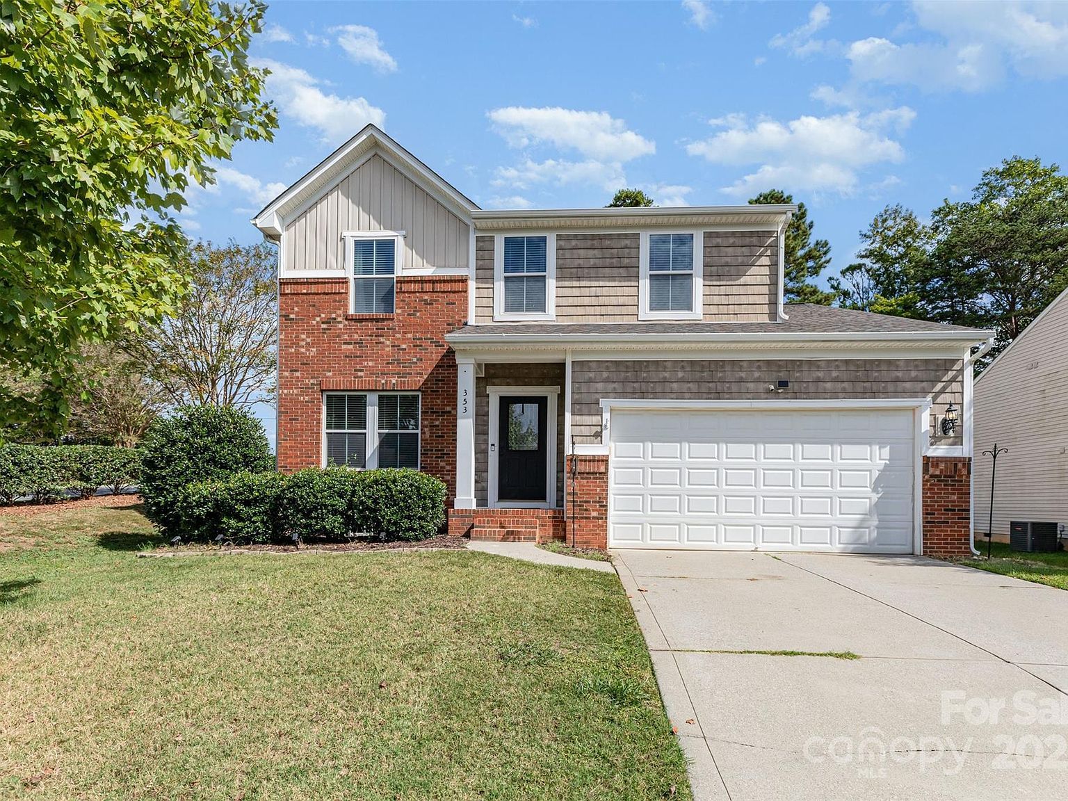 353 Chorus Rd Fort Mill, SC 29715 - Thumbnail 2