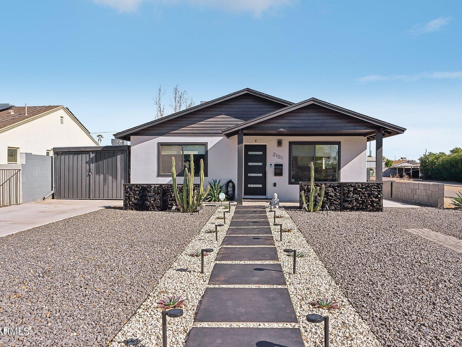 2101 N 25th Pl Phoenix, AZ 85008 - Thumbnail 2