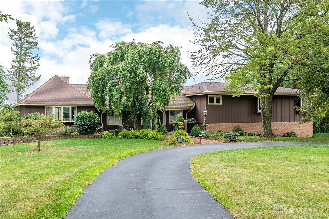 411 N Main St Union, OH 45322 - Thumbnail 2