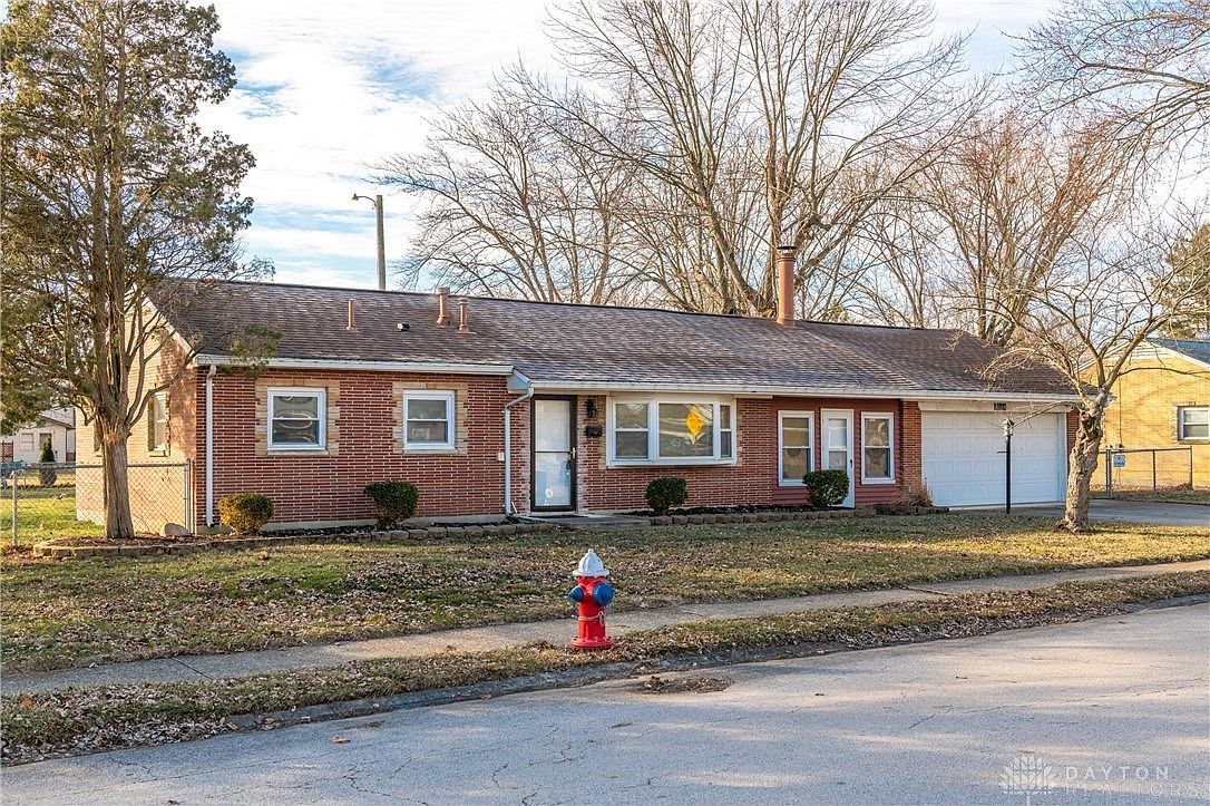 111 Parkgrove Dr Englewood, OH 45322 - Thumbnail 2