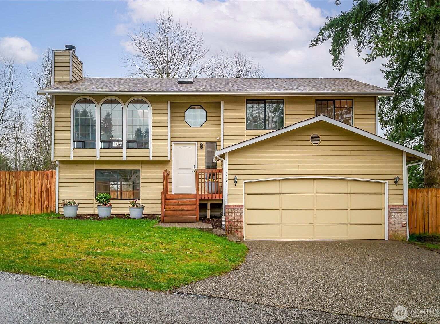 4225 SW 337th Pl Federal Way, WA 98023 - Thumbnail 2