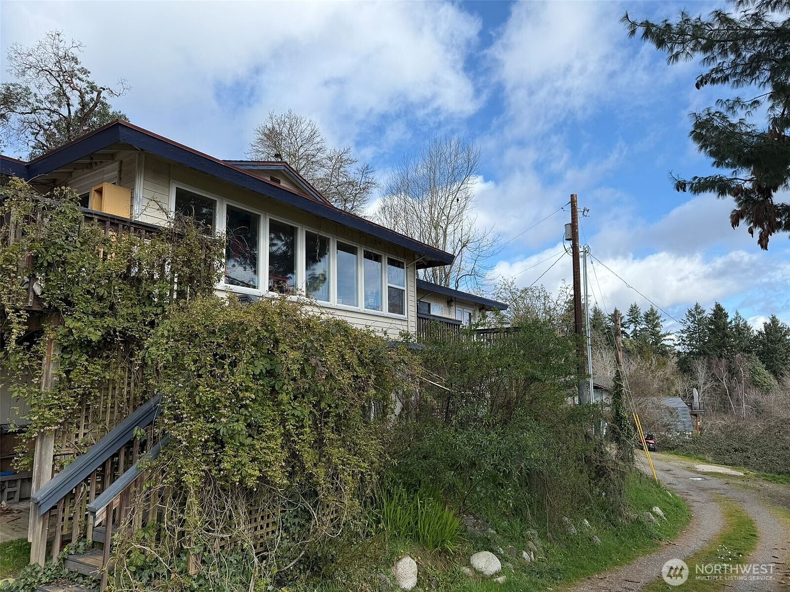 4725 SW 244th St Vashon, WA 98070  | Single Family