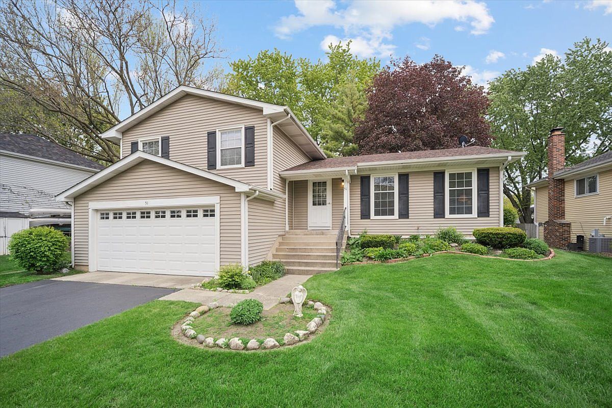 51 Chelsea Ln Cary, IL 60013  | Single Family
