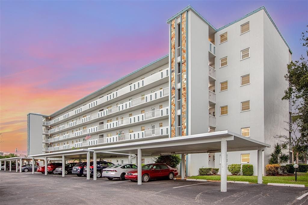 4240 Ironwood Cir #601A-A Bradenton, FL 34209 - Thumbnail 2