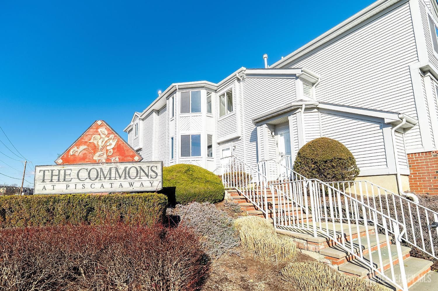 104 Jesse Way Piscataway, NJ 08854 - Thumbnail 2