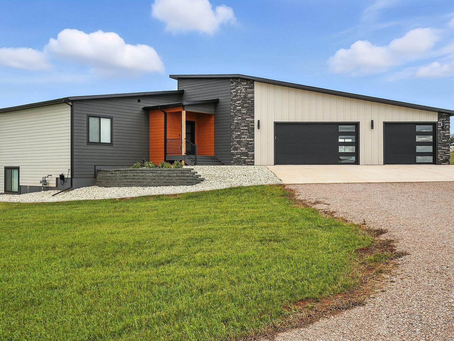 6420 Anderson Rd Black Hawk, SD 57718 - Thumbnail 2