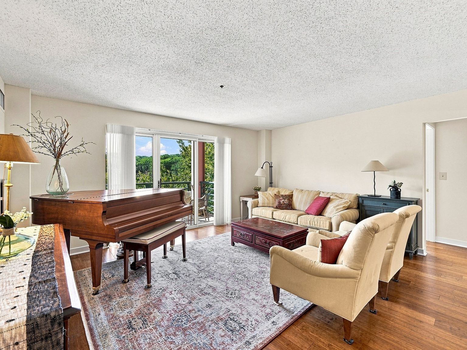 273 Cambridge Rd APT 505 Woburn, MA 01801, 1801