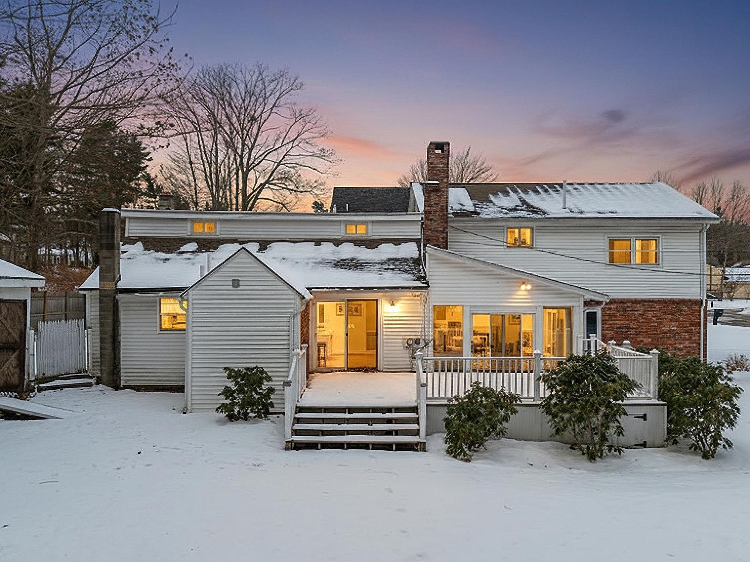 12 Poplar St Manchester, NH 03104 - Thumbnail 2