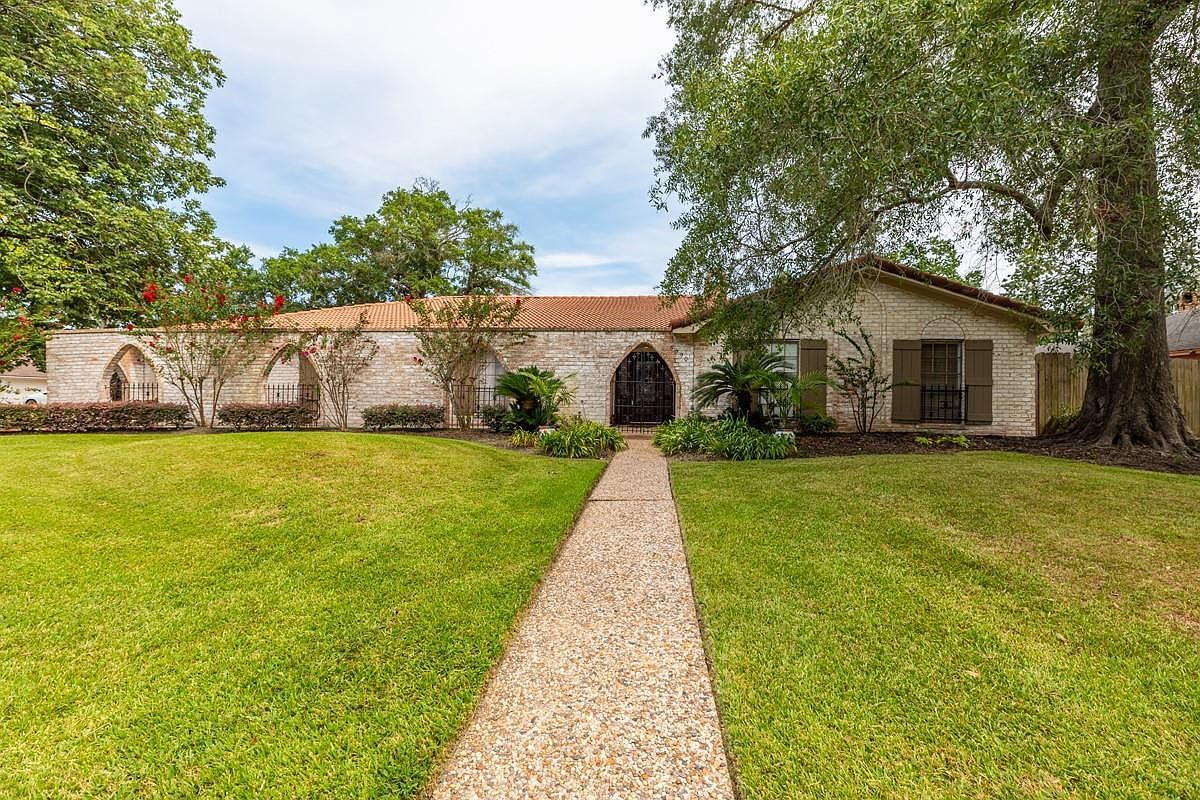 5990 Pinkstaff Ln Beaumont, TX 77706 - Thumbnail 2