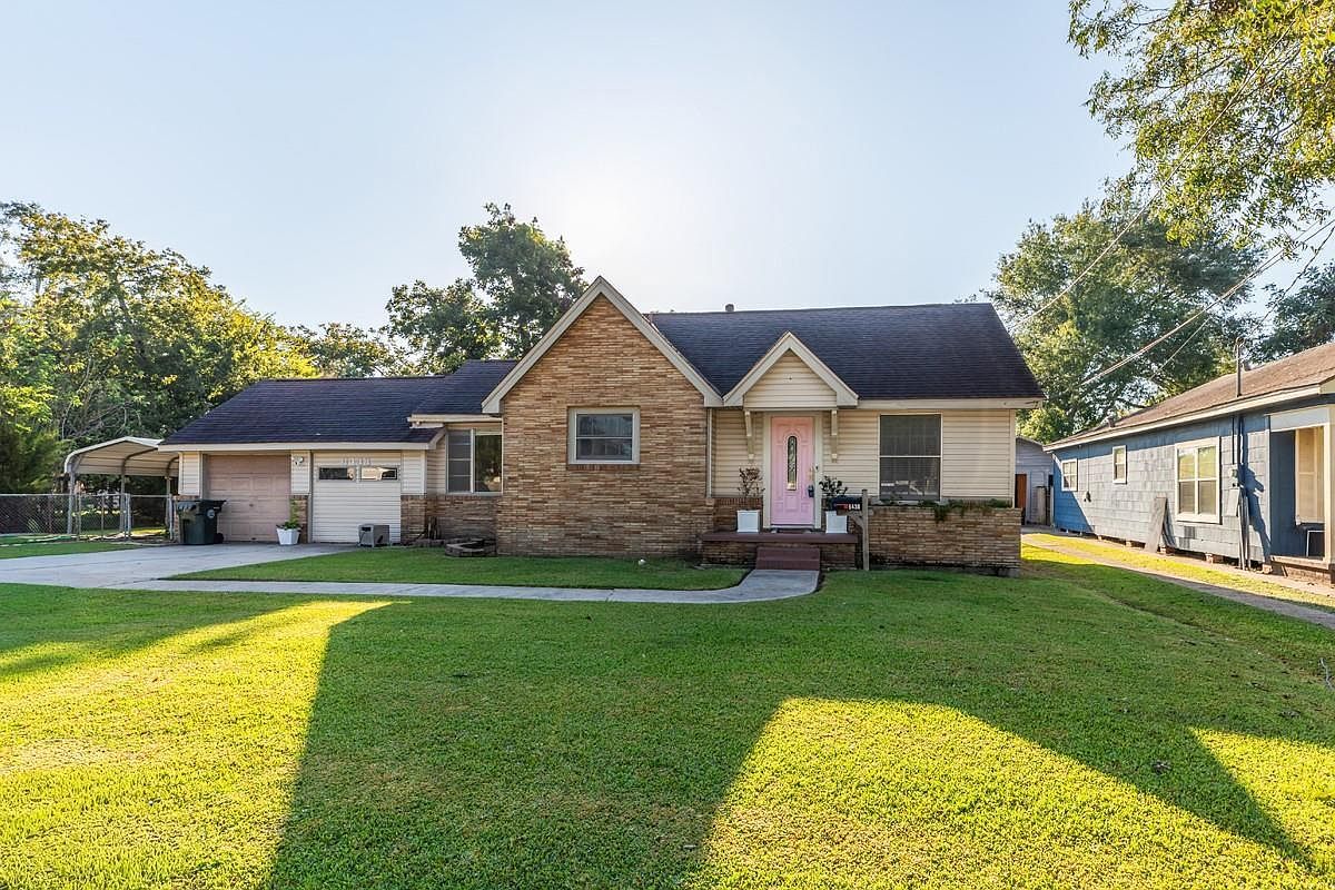 6438 Washington St Groves, TX 77619 - Thumbnail 2