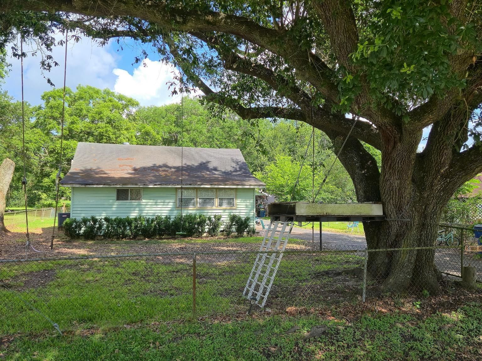 370 N Meeker Rd Beaumont, TX 77713, 77713