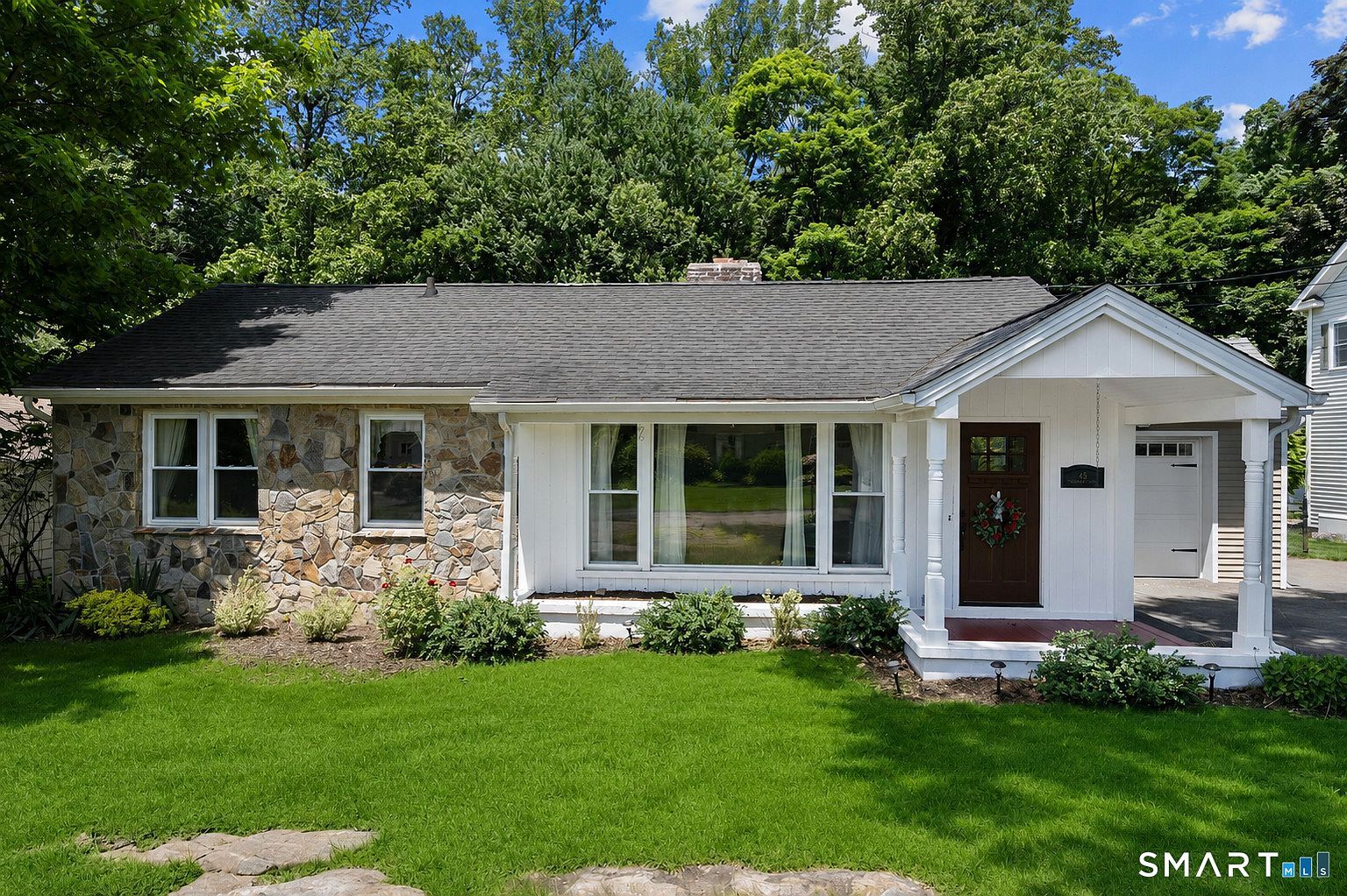 45 Woodridge Cir Trumbull, CT 06611 | Single Family