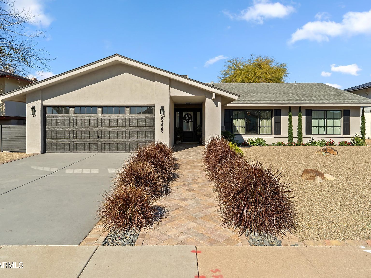 8238 E San Miguel Ave Scottsdale, AZ 85250 - Thumbnail 2