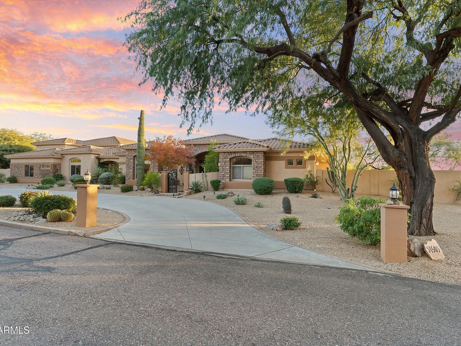 31503 N 48th St Cave Creek, AZ 85331 - Thumbnail 2