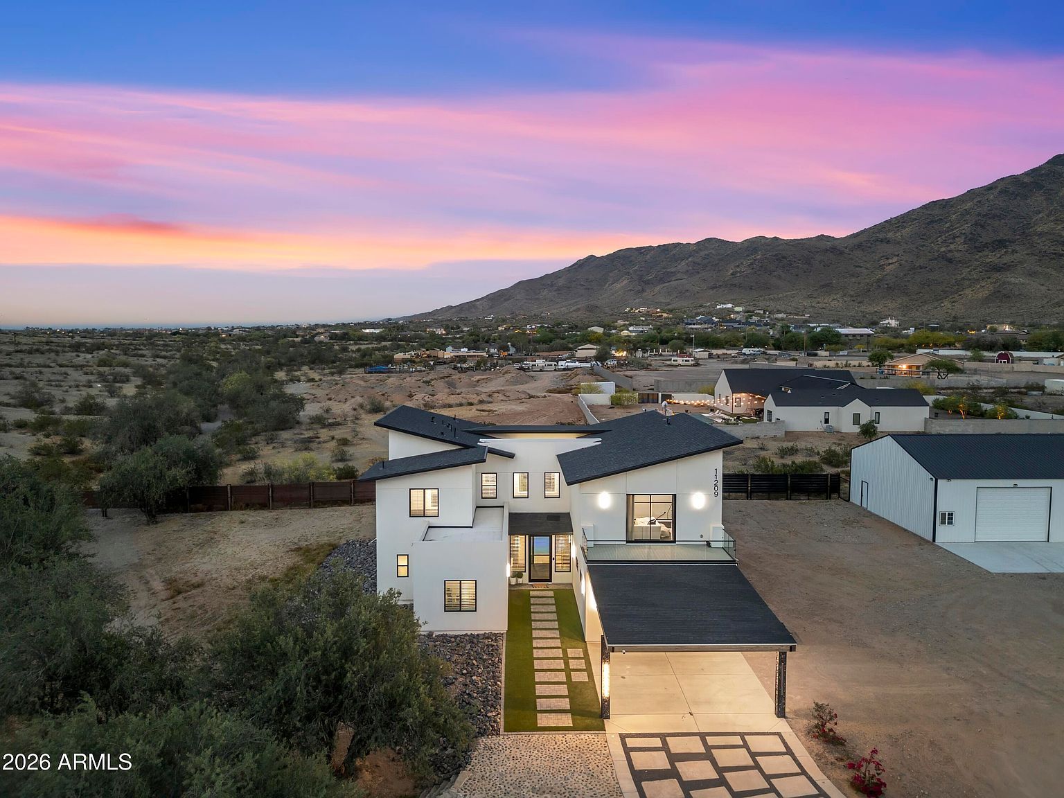 11209 S 39th Ln Laveen, AZ 85339  | Single Family