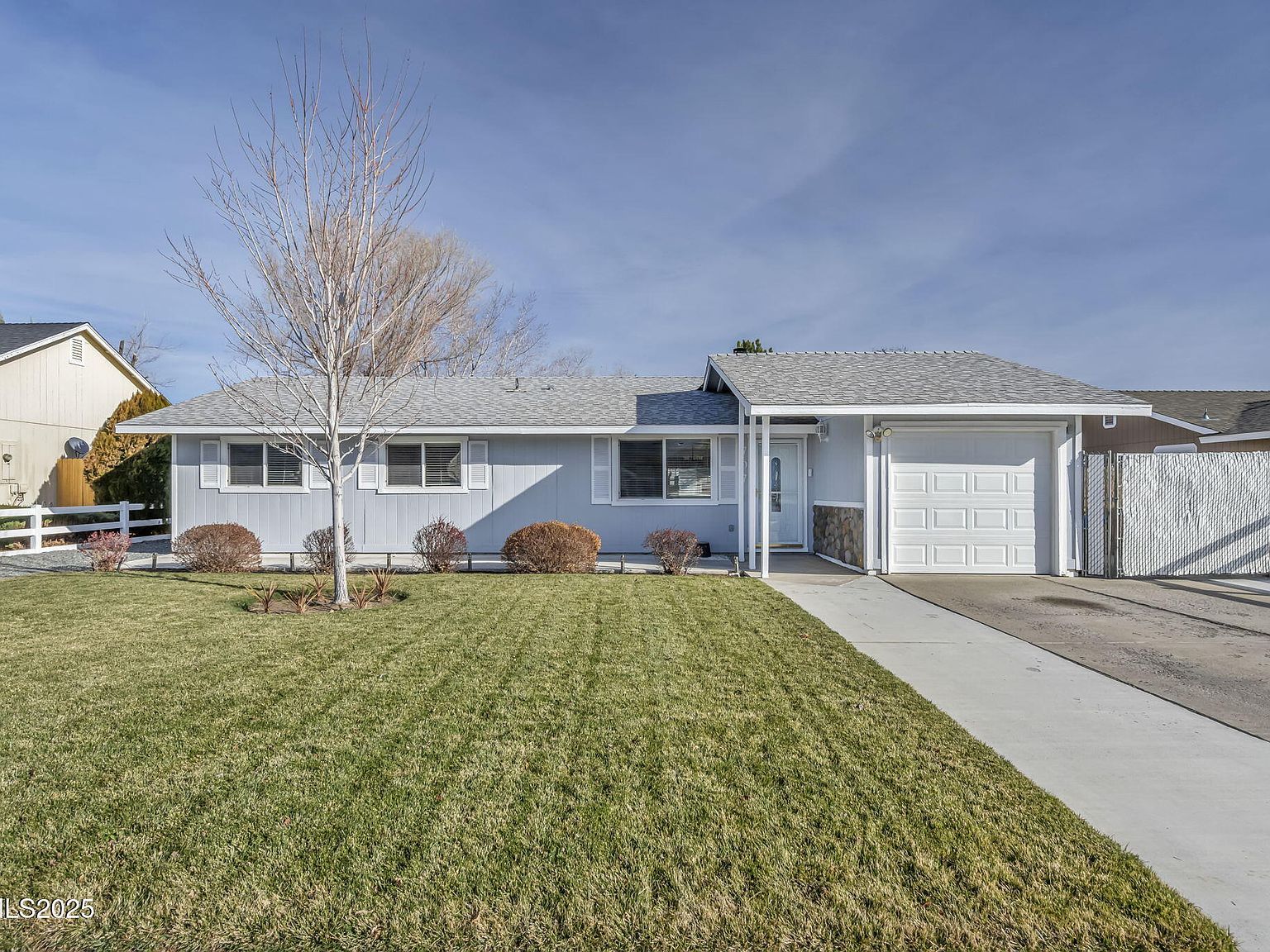 707 Addler Rd Gardnerville, NV 89460 - Thumbnail 2