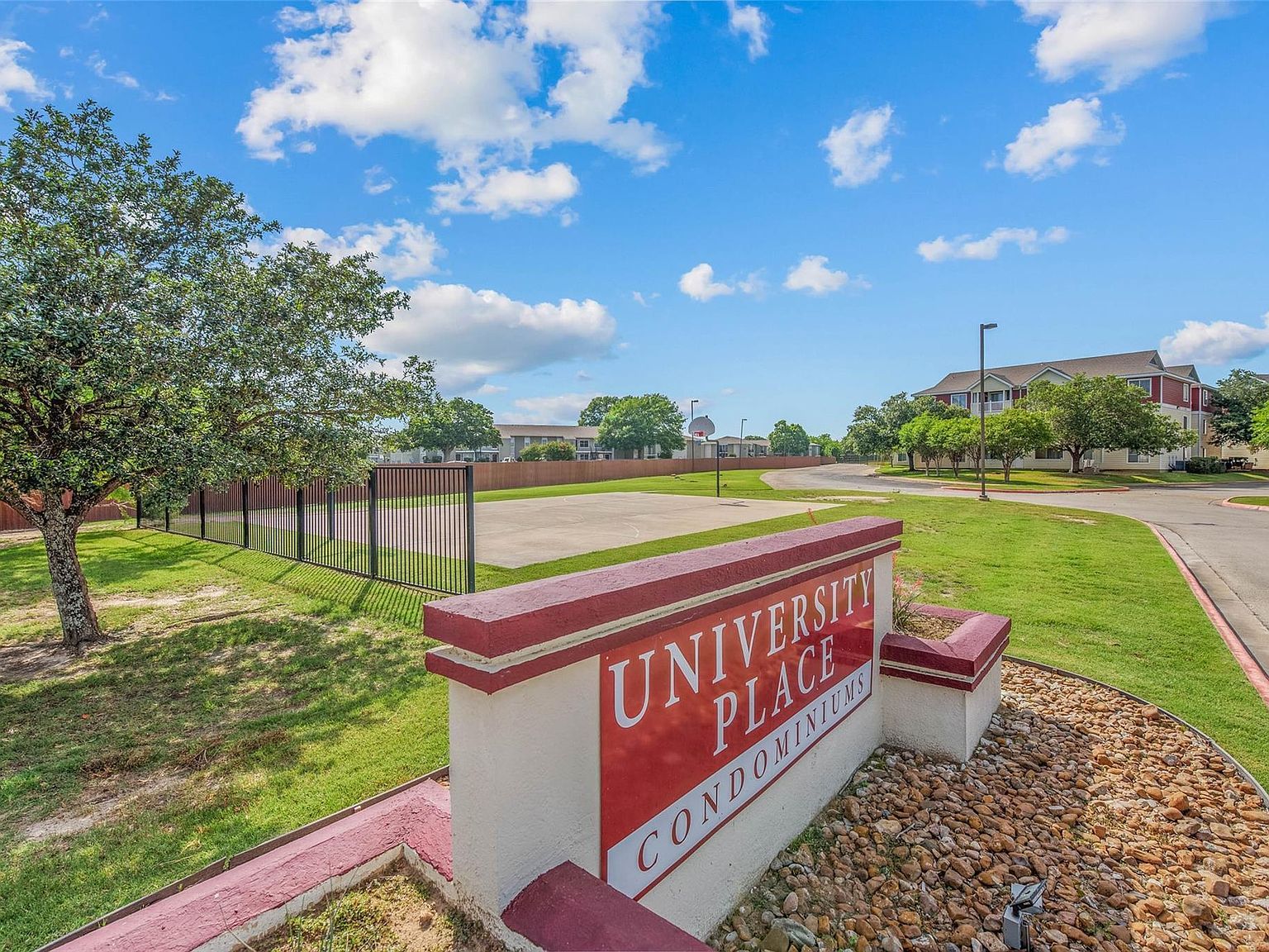 517 Sw Pkwy #103 College Station, TX 77840 - Thumbnail 2