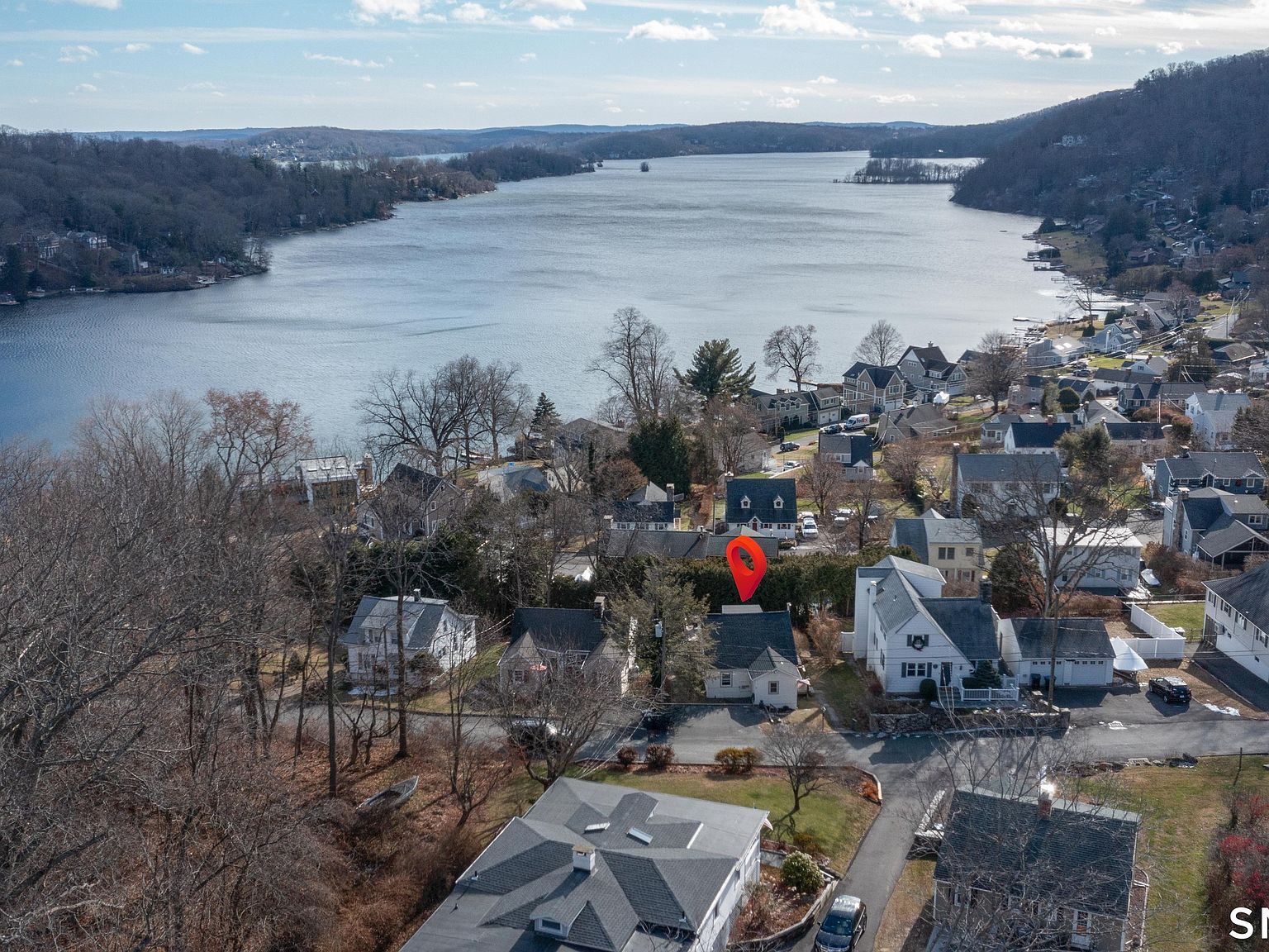 9 N Beach Dr New Fairfield, CT 06812 - Thumbnail 2