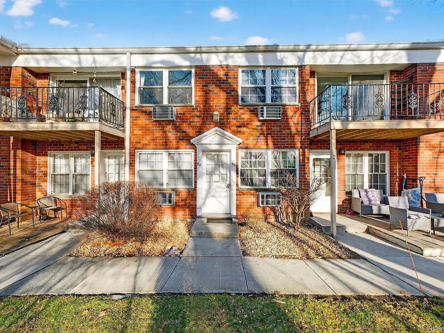 4 Colonial Rd APT 96 Beacon, NY 12508 - Thumbnail 2