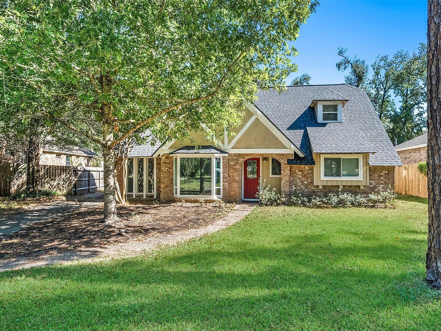 499 Mississippi Park Conroe, TX 77302 - Thumbnail 2