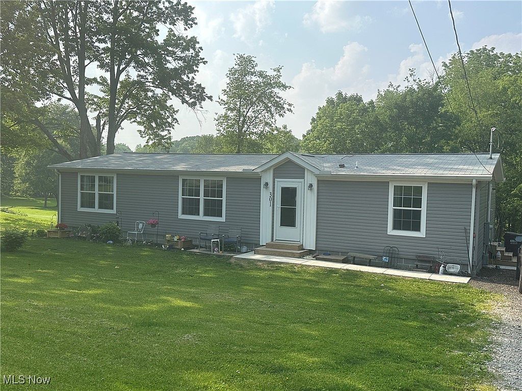 301 46th St SW Canton, OH 44706, 44706