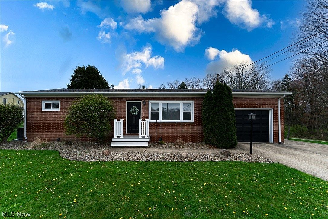 1363 Southeast Blvd Salem, OH 44460  | Single Family