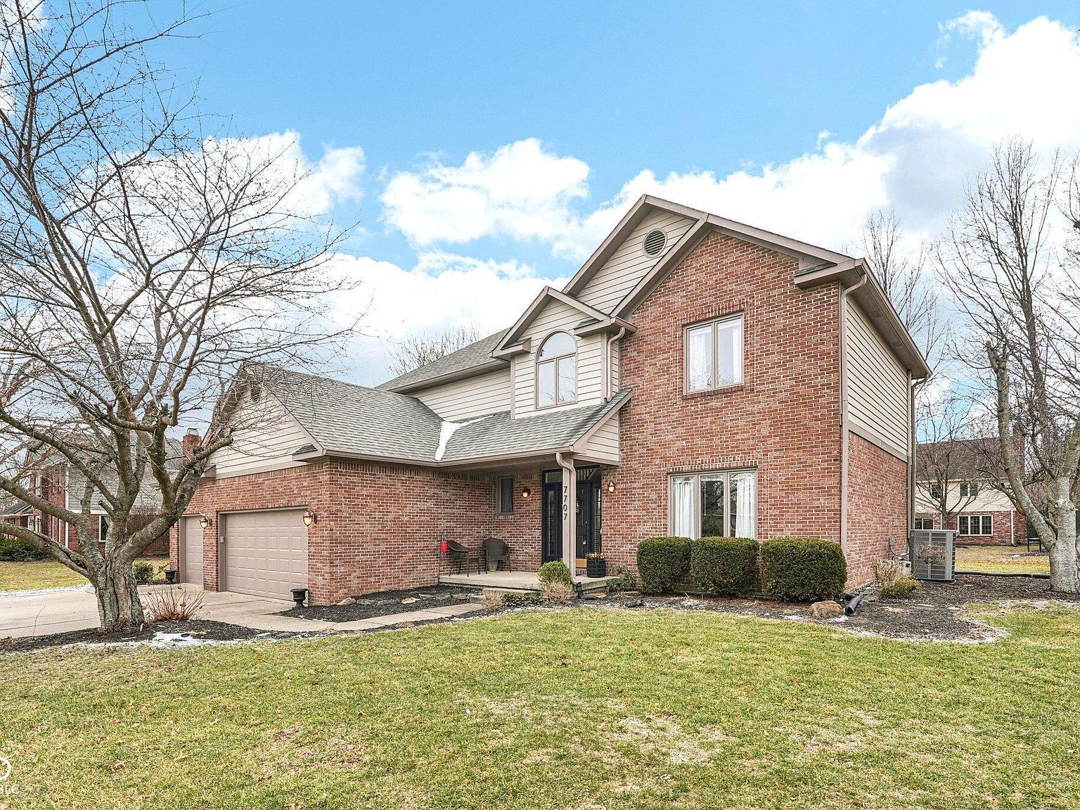 7707 Wheelwright Ct Plainfield, IN 46168 - Thumbnail 2