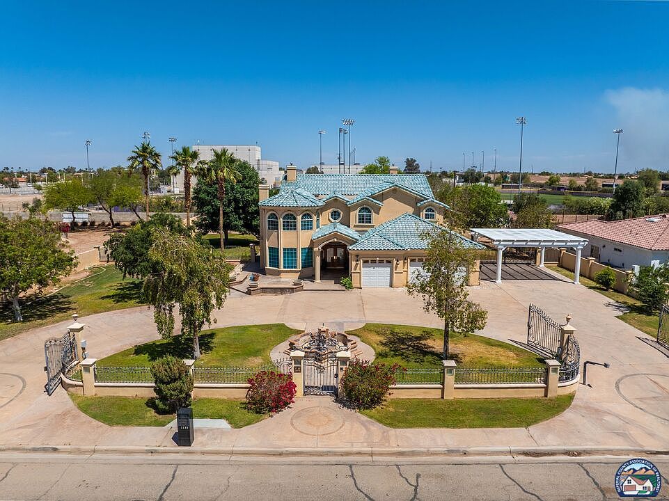 1849 Lotus Ave El Centro, CA 92243 - Thumbnail 2