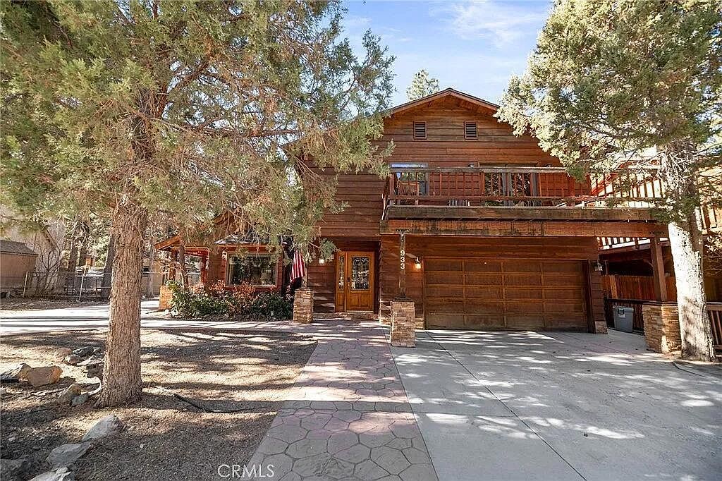 933 E Ln Big Bear City, CA 92314 - Thumbnail 2