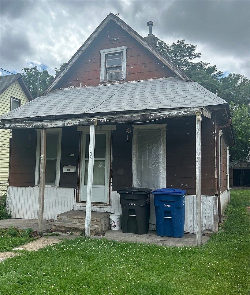 104 E 15th St Des Moines, IA 50316  | Single Family