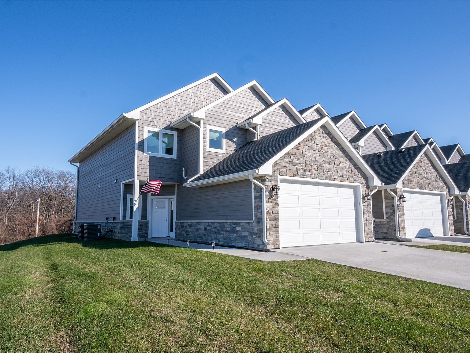 2011 Ammann Dr Adel, IA 50003 - Thumbnail 2