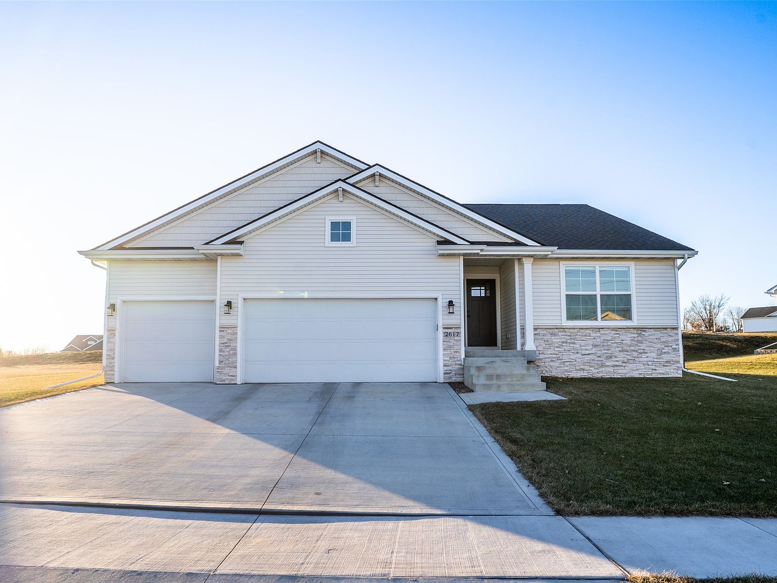 2617 S 8th St Marshalltown, IA 50158 - Thumbnail 2