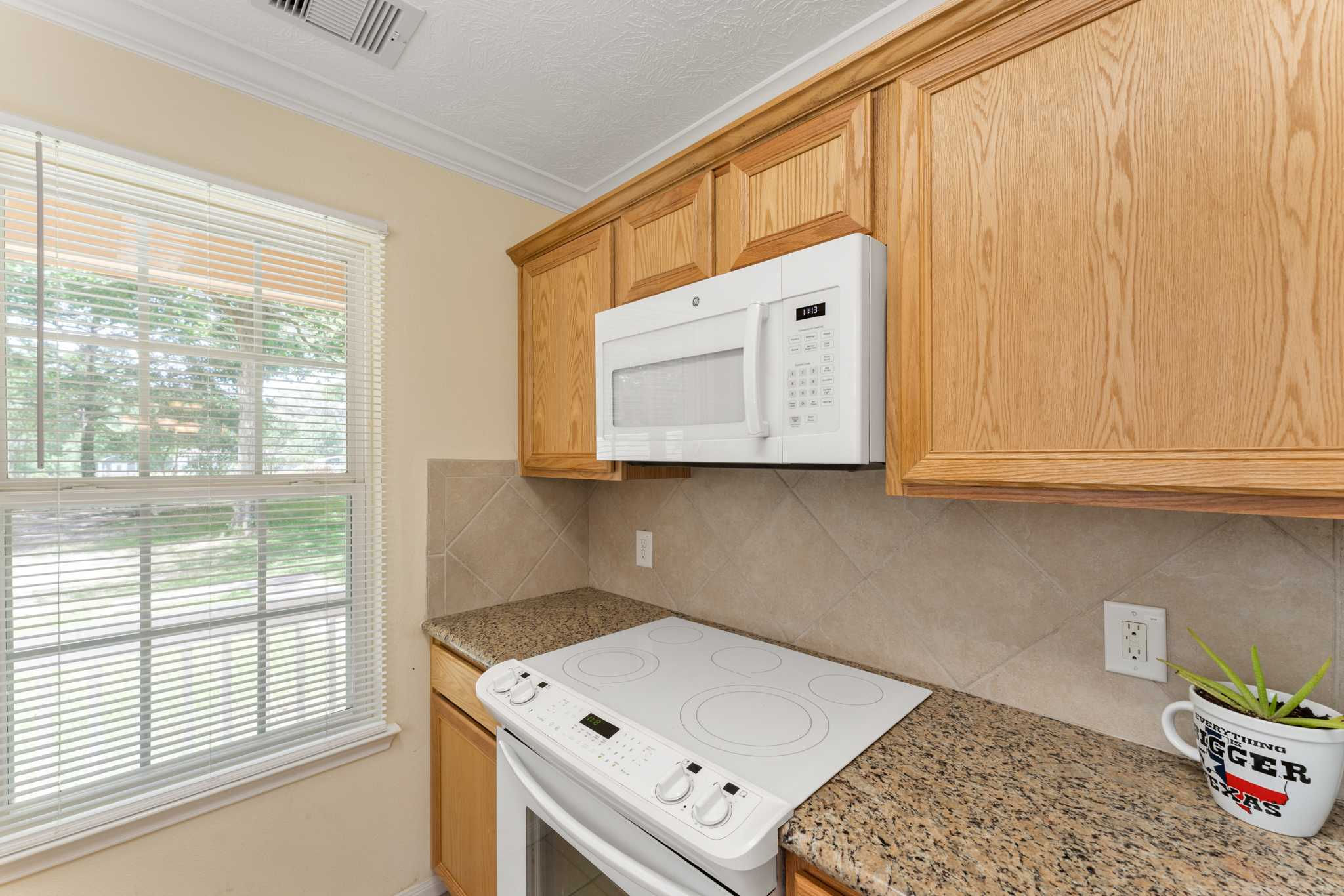 26251 Magnolia Drive, Splendora, TX, USA, 77372 - Thumbnail 3