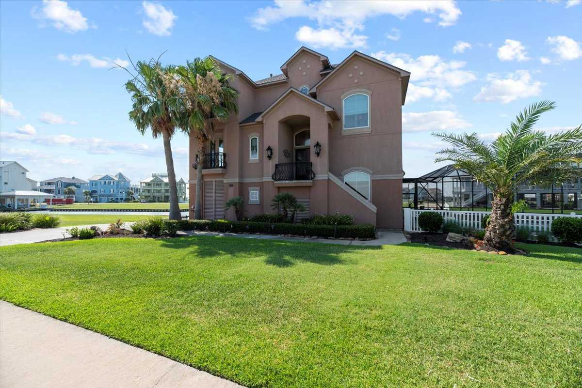 10 Half Moon, Hitchcock, TX, USA, 77563 - Thumbnail 2