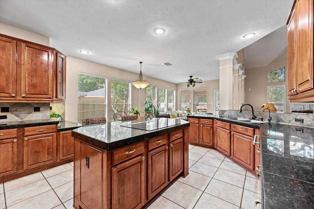 15802 Ashton Hills Drive, Cypress, TX, USA, 77429 - Thumbnail 2