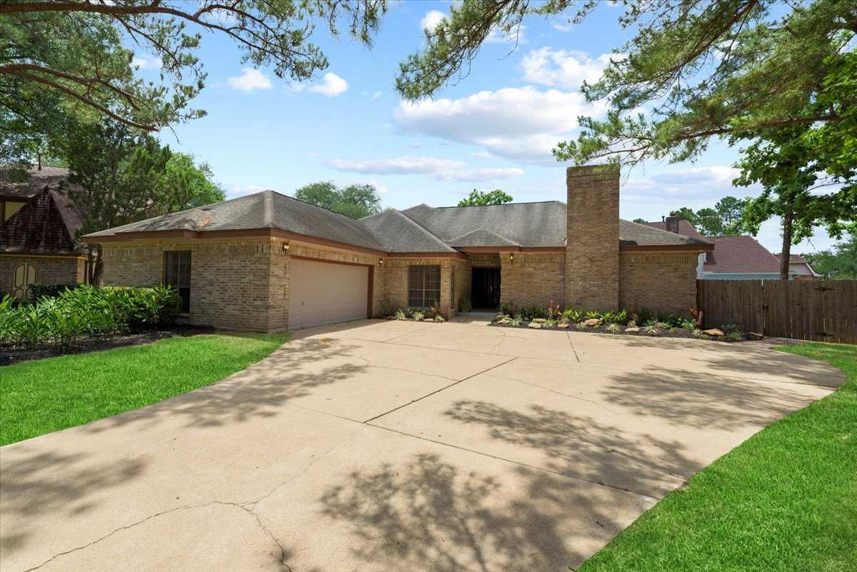 15726 Windy Glen Drive, Houston, TX, USA, 77095 - Thumbnail 3