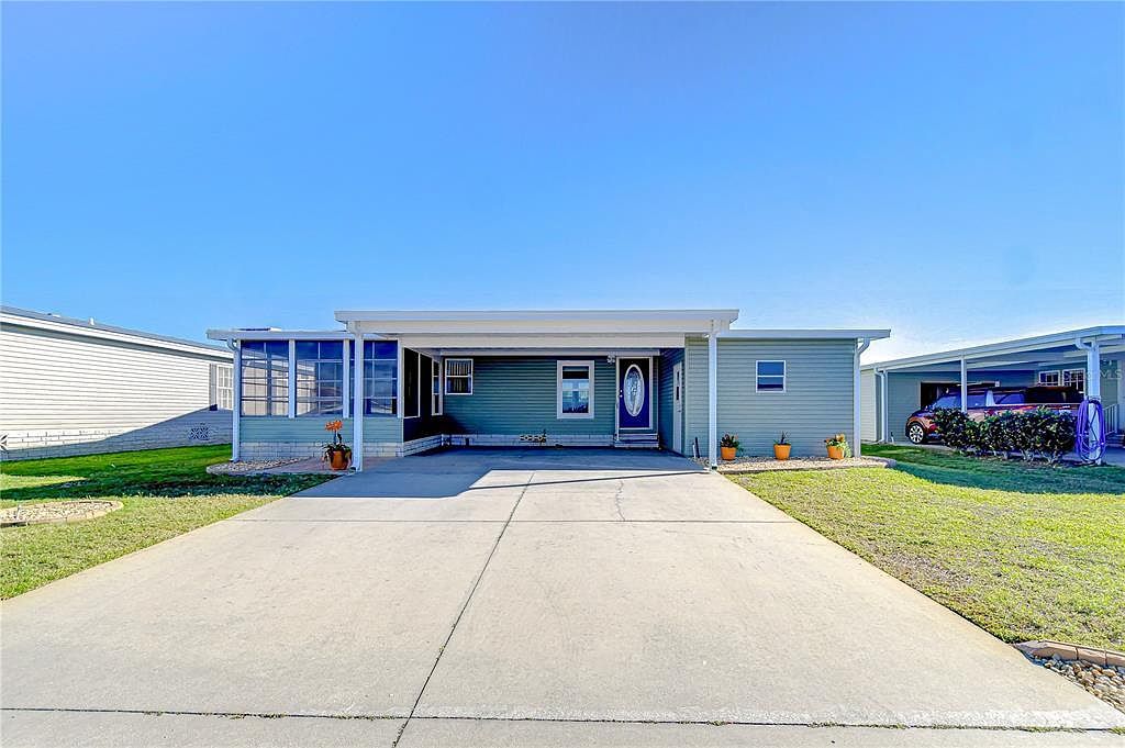 37530 Corey Lewis Ave Zephyrhills, FL 33541 - Thumbnail 2