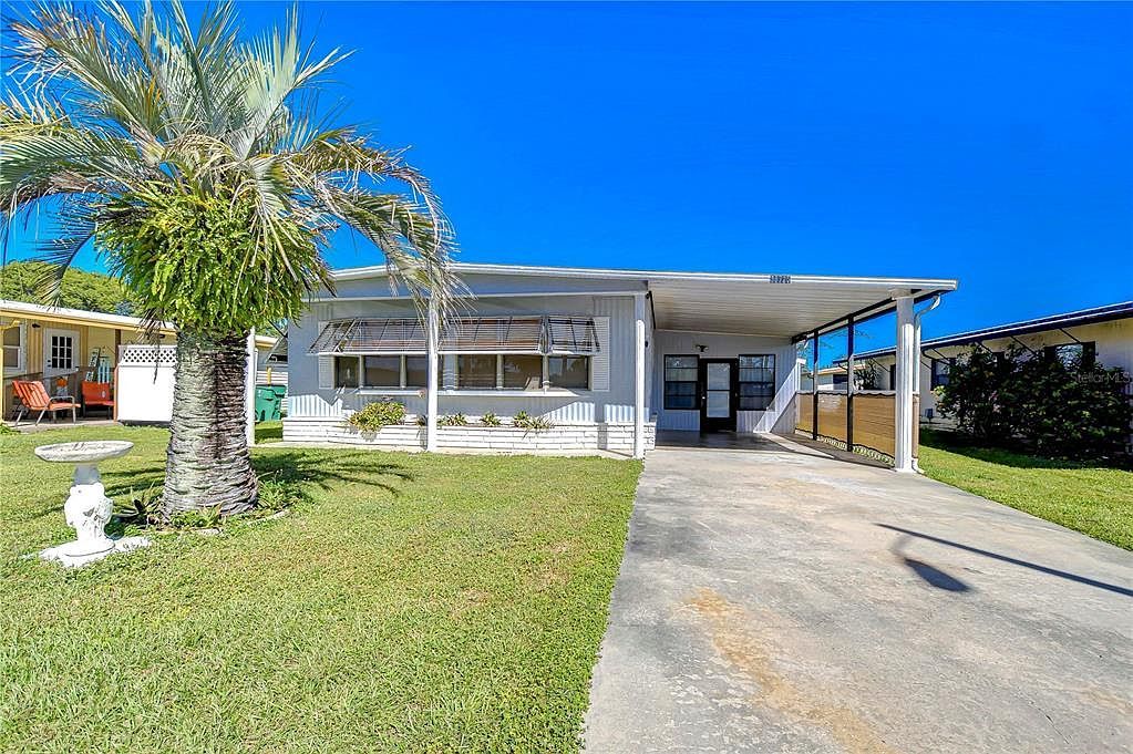38725 Vulcan Cir Zephyrhills, FL 33542  | New build