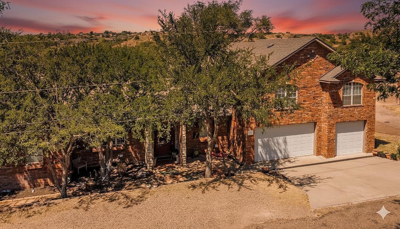 105 Circle View Dr Amarillo, TX 79118  | Single Family