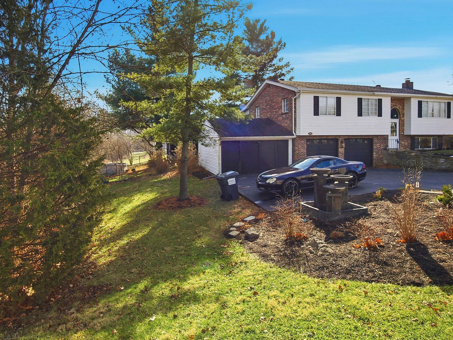 810 Skyline Dr Florence, KY 41042 - Thumbnail 2