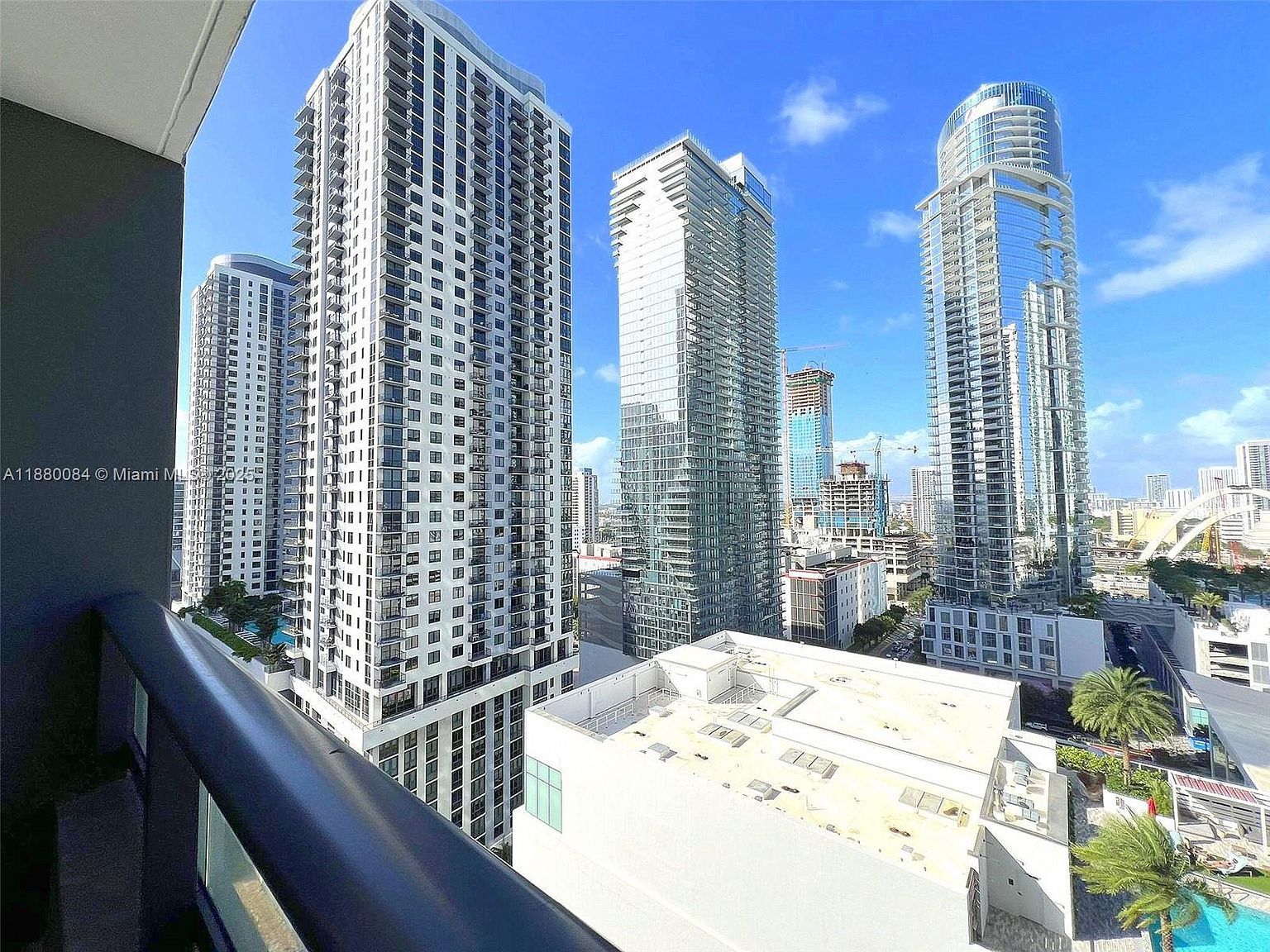 601 NE 1st Ave UNIT 1602 Miami, FL 33132 - Thumbnail 2
