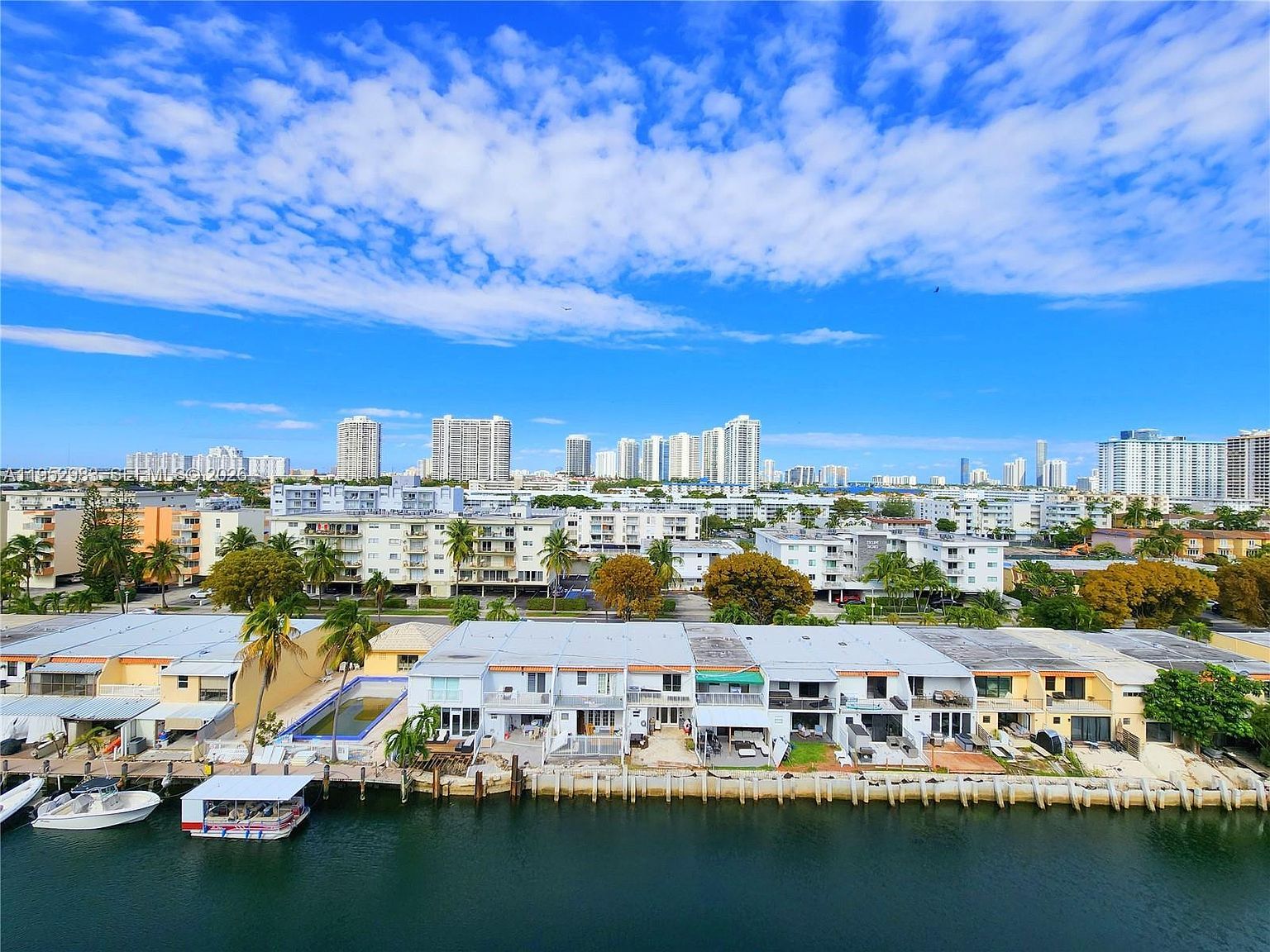 3703 NE 166th St APT 905 North Miami Beach, FL 33160 - Thumbnail 2