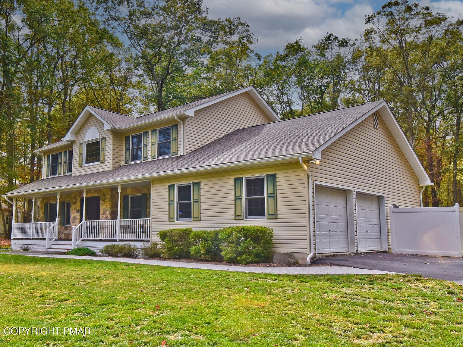 303 Willow Run East Stroudsburg, PA 18301 - Thumbnail 2