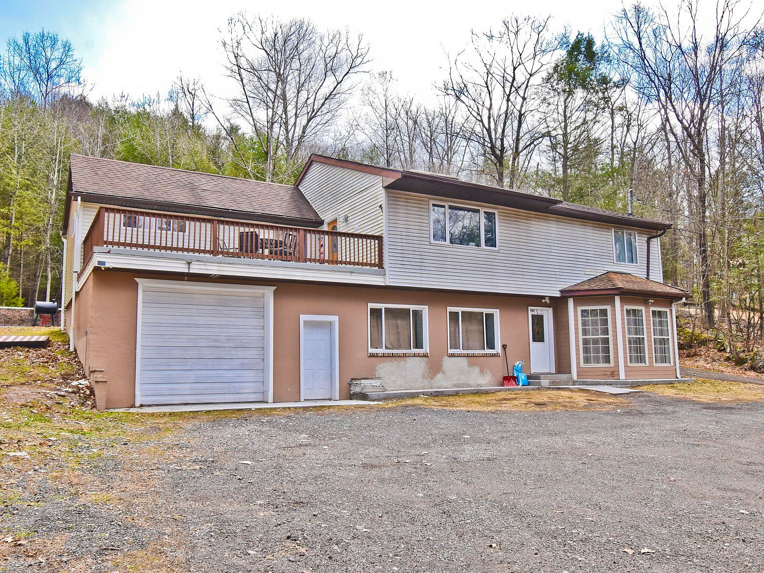 982 Long Ridge Rd Hawley, PA 18428 - Thumbnail 2