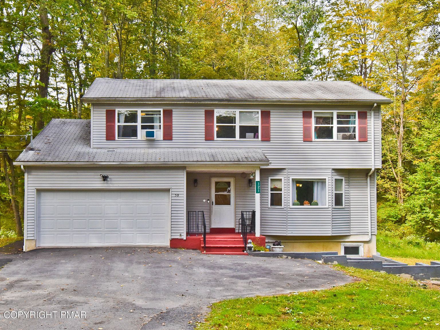 121 Ash Ln East Stroudsburg, PA 18301 - Thumbnail 2