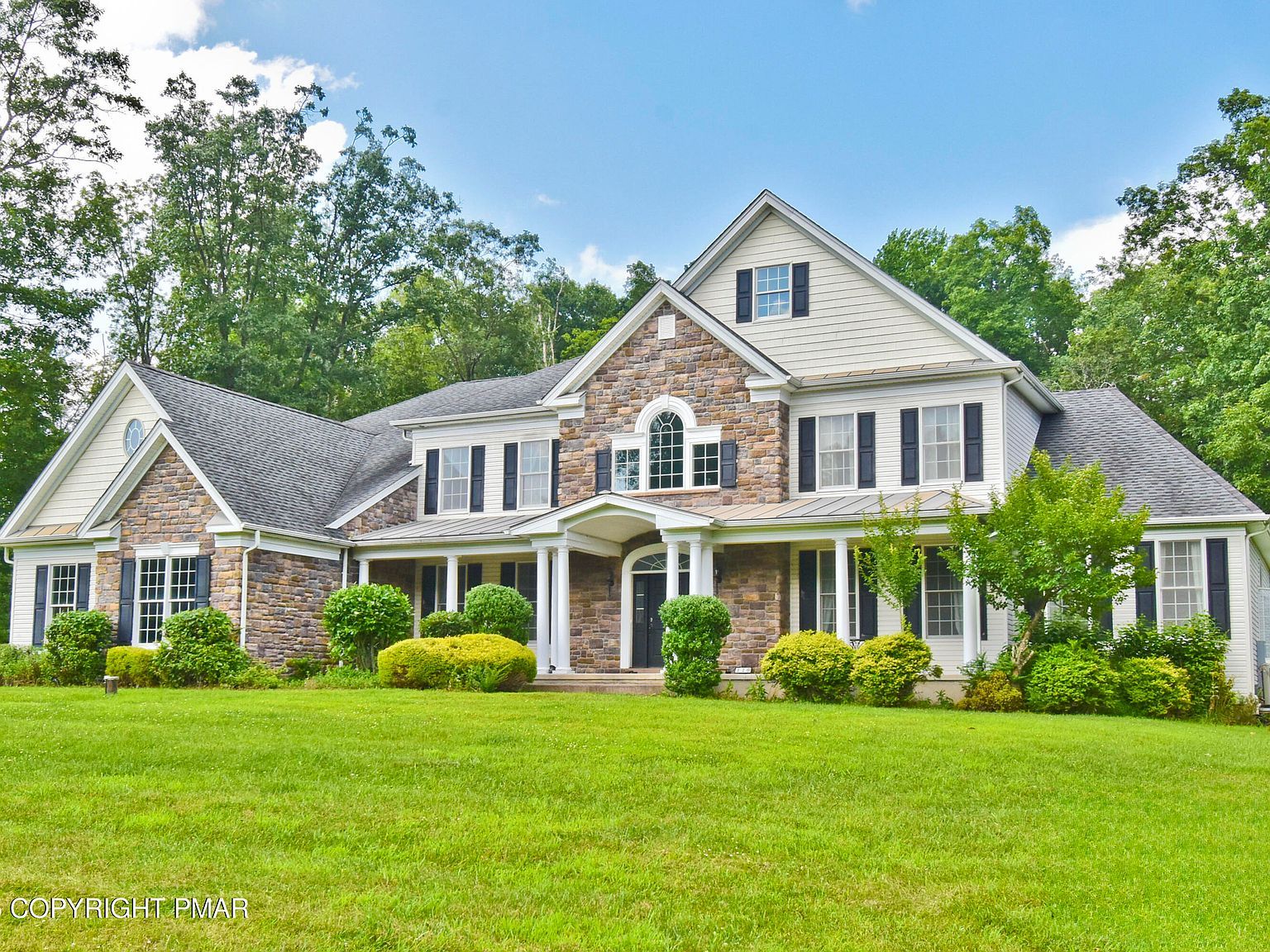 120 Hampton Dr Mount Bethel, PA 18343 - Thumbnail 2