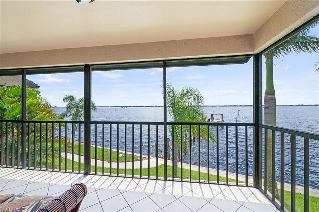 15477 Admiralty Cir APT 6 North Fort Myers, FL 33917 - Thumbnail 2