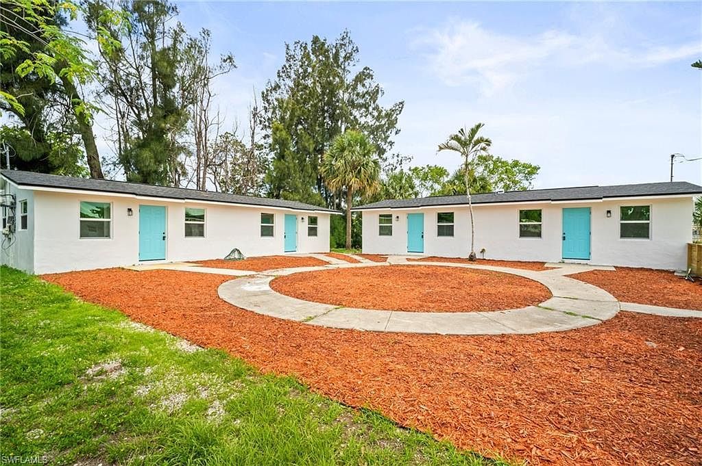 2316 Bayside St Naples, FL 34112 - Thumbnail 2