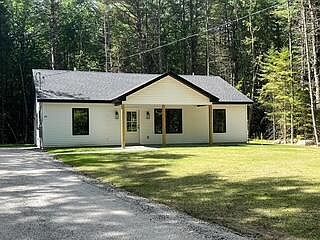 3 Jameson Dr Bridgton, ME 04009  | Single Family